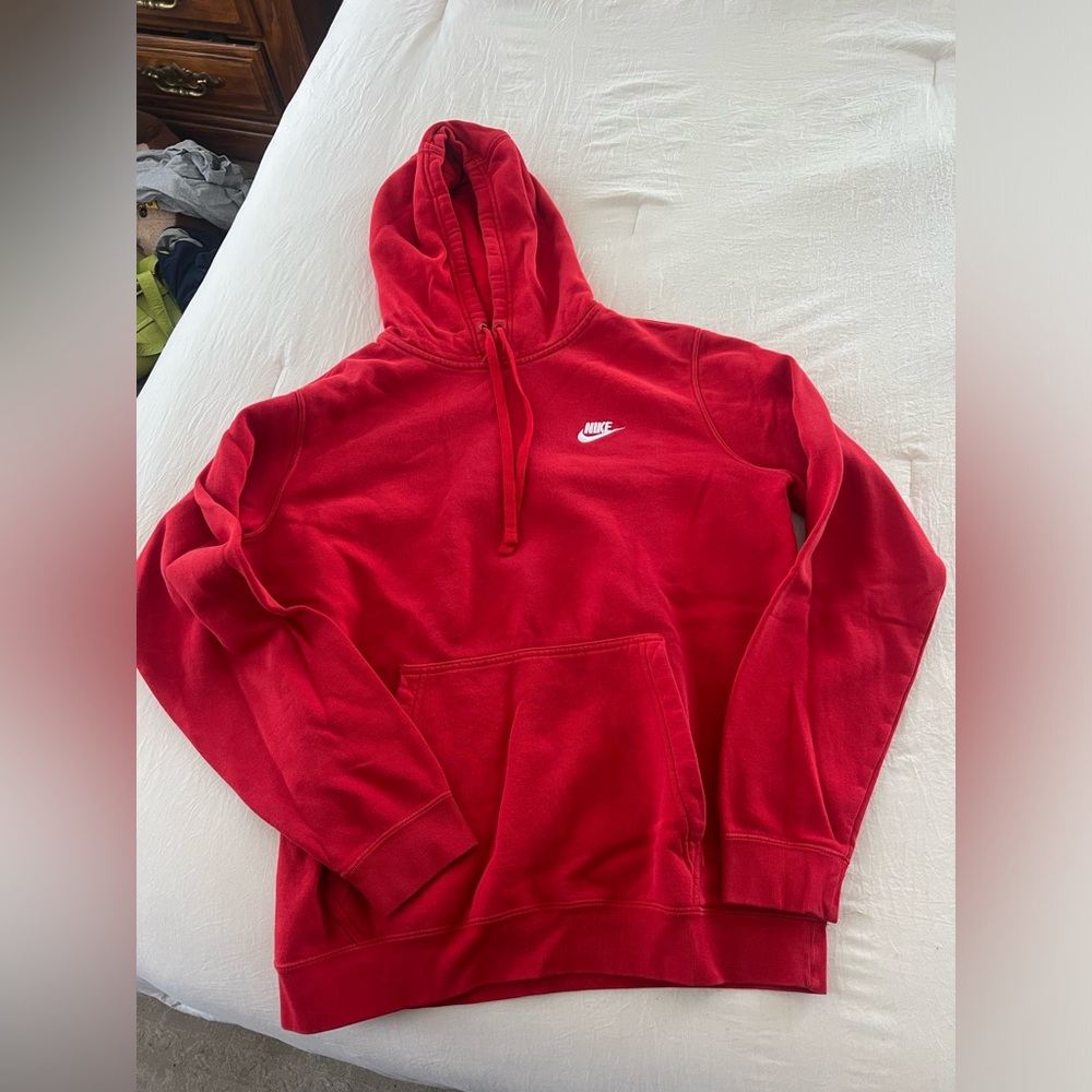 Red Nike hoodie #nikehoodie size M